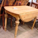 312 4197 DROP-LEAF TABLE